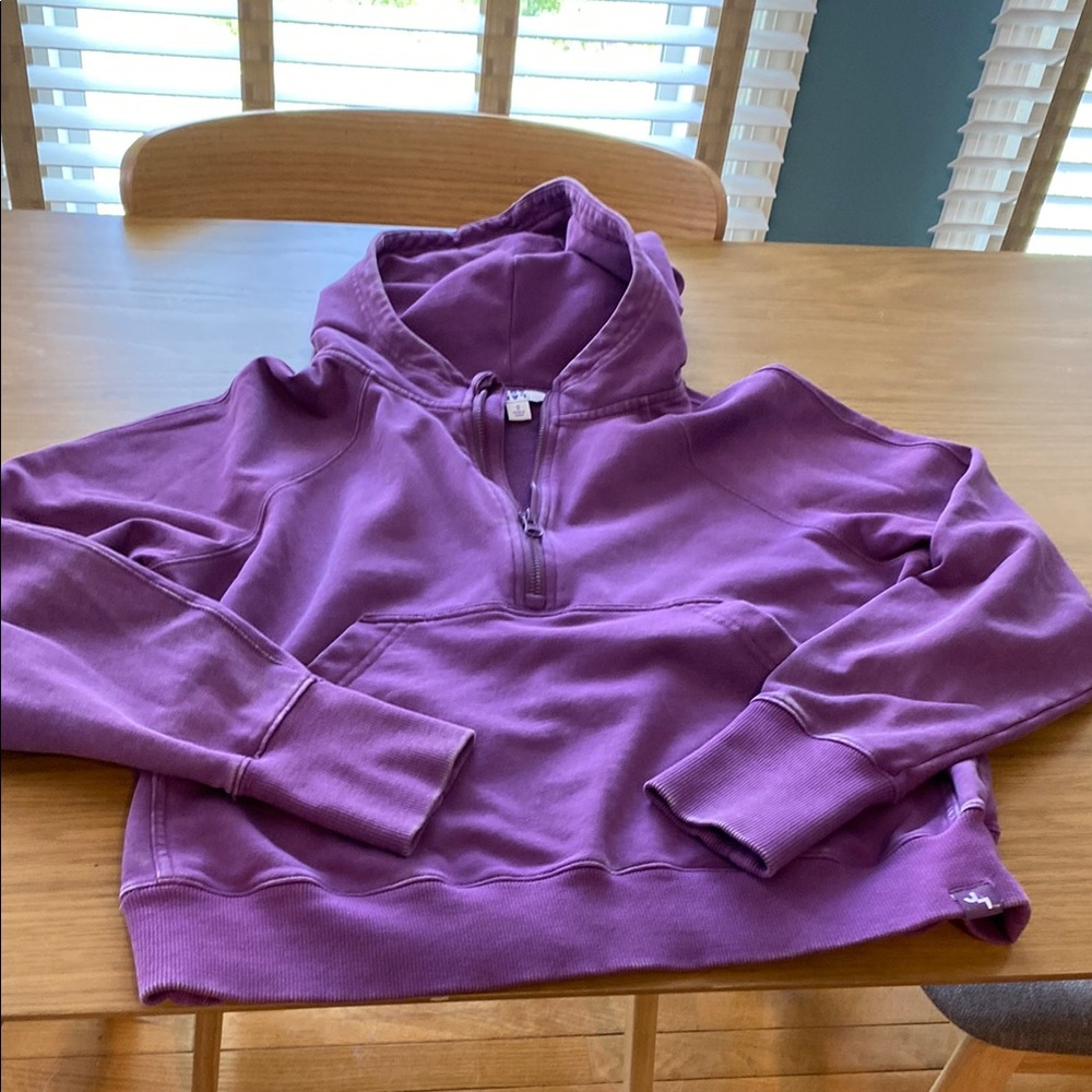 Pretty light purple half zip sweatshirt. Worn once. A bit oversized.